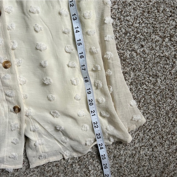 🦋 Cream Textured Button Detail Tank Top Blouse Neutral Spring Casual Small - Picture 5 of 5